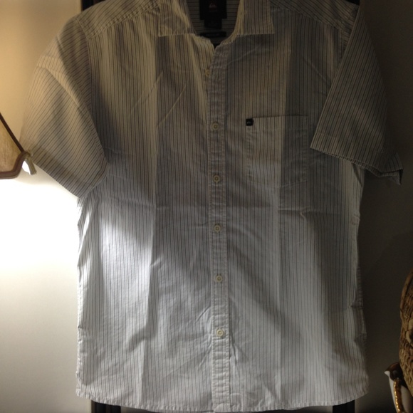 Donated ***** Quiksilver Button Shirt - Picture 2 of 8